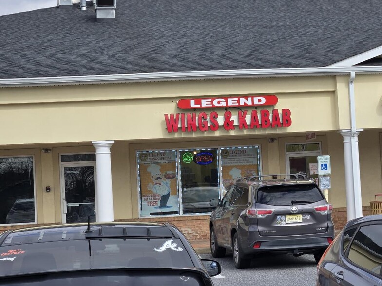 621 N Route 130, Hamilton, NJ for lease - Building Photo - Image 3 of 13