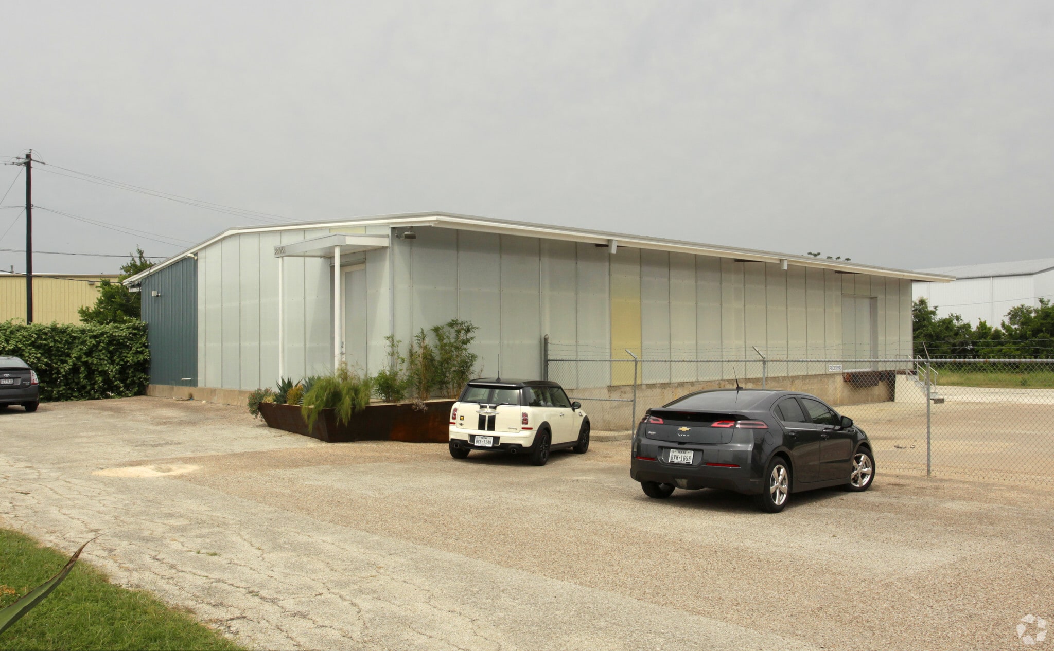 3805 Woodbury Dr, Austin, TX à louer Photo principale- Image 1 de 10
