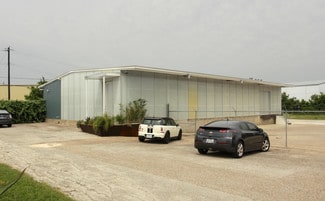 Plus de détails pour 3805 Woodbury Dr, Austin, TX - Local d'activités à louer