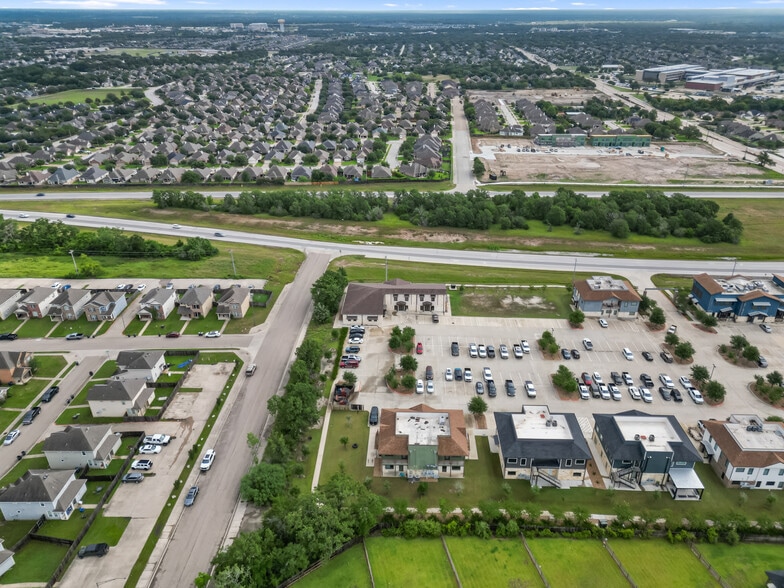 3012 Barron Rd, College Station, TX for lease - Building Photo - Image 2 of 17