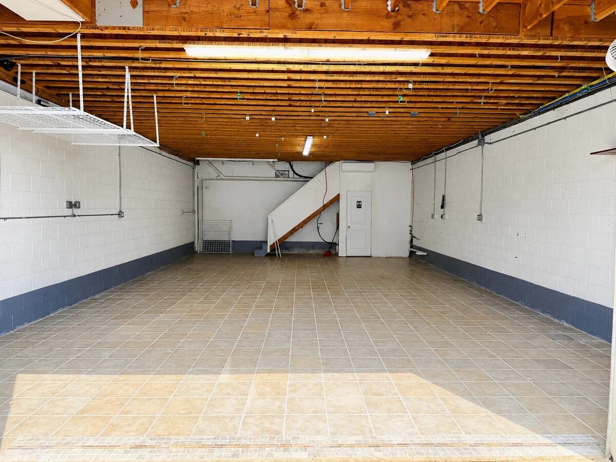 109 Hamilton Ave, Stamford, CT 06902 - Unité 3 - - Photo intérieure - Image 2 of 3