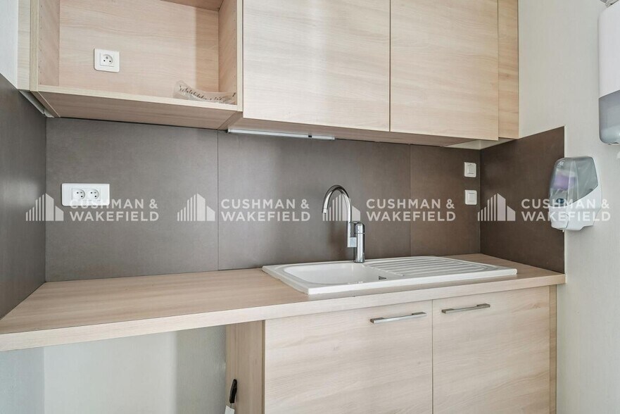 48 Rue De La République, Lyon for lease - Interior Photo - Image 3 of 16