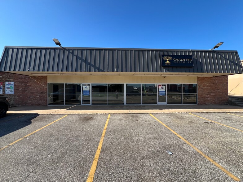 2840 NW 59th St, Oklahoma City, OK à louer - Photo du bâtiment - Image 1 de 4