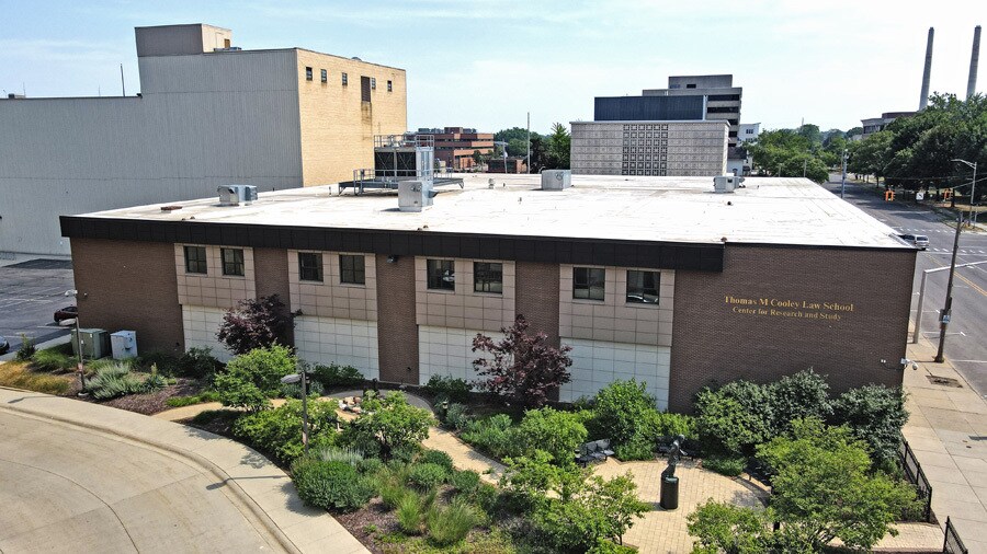 313 S Capitol Ave, Lansing, MI à vendre - Photo du bâtiment - Image 3 de 34