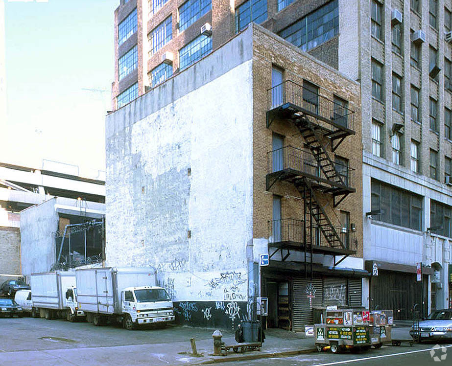 335 W 39th St, New York, NY à vendre Photo principale- Image 1 de 1