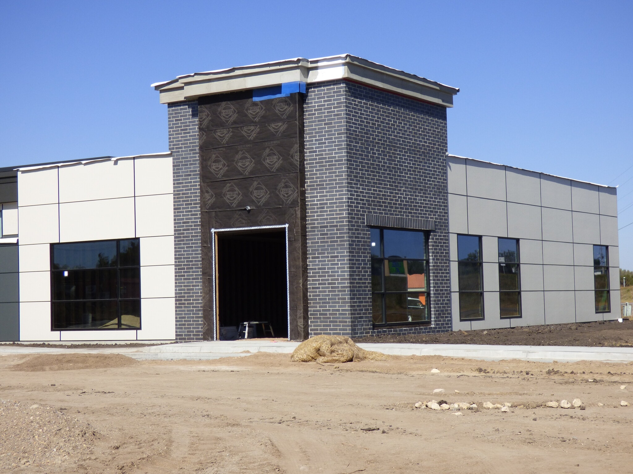 1109 Range st, North Mankato, MN for lease Building Photo- Image 1 of 3