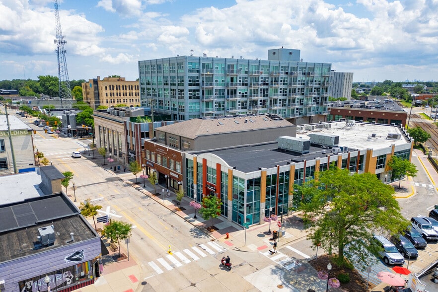 117 W 4th St, Royal Oak, MI for sale - Building Photo - Image 2 of 4