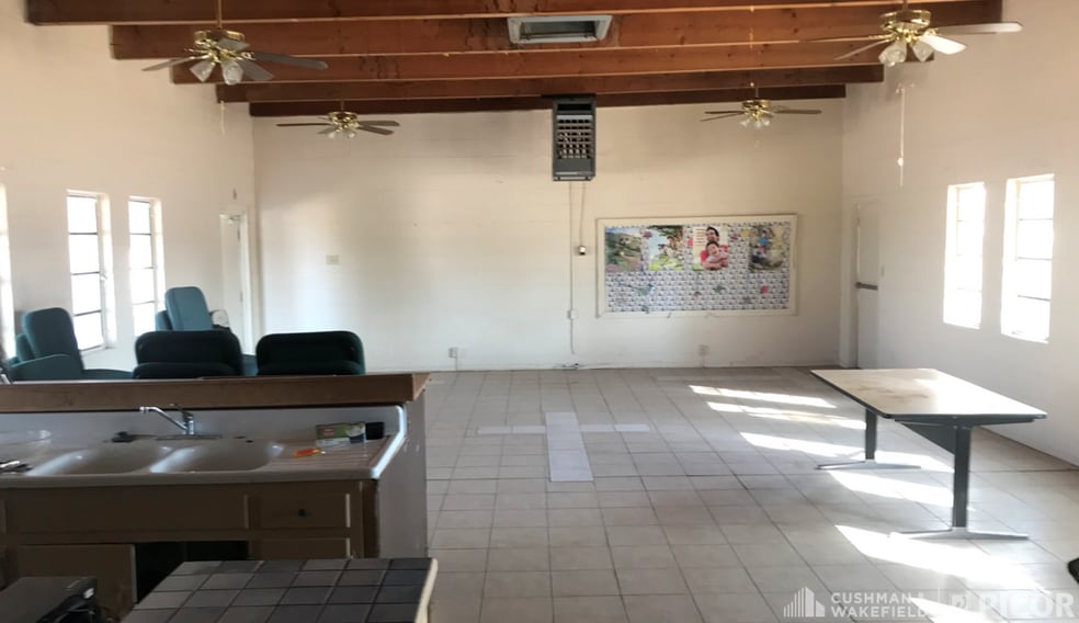 7120 S 12th Ave, Tucson, AZ à vendre - Photo du bâtiment - Image 3 de 5