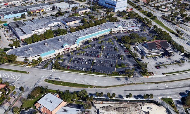 Plus de détails pour 8831 SW 136th St, Miami, FL - Commerce de détail à louer