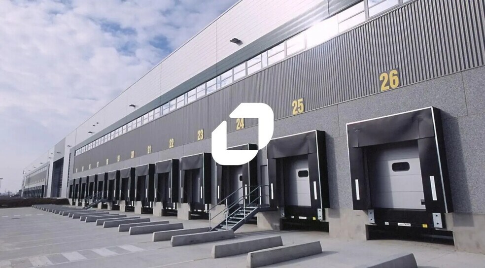 2000 Ferme De Chanteloup, Moissy-Cramayel à louer - Photo du bâtiment - Image 2 de 5