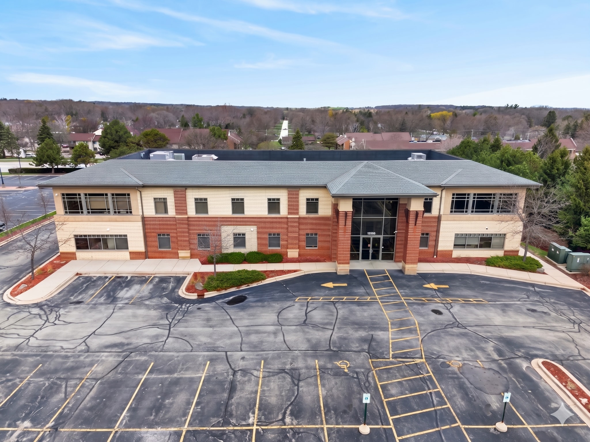 12555 W National Ave, New Berlin, WI for sale Primary Photo- Image 1 of 22