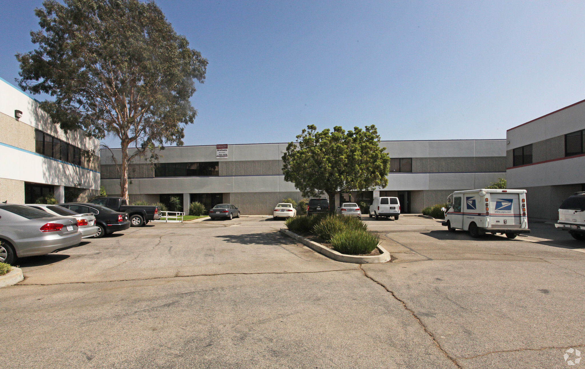 9980 Glenoaks Blvd, Sun Valley, CA for lease Building Photo- Image 1 of 4