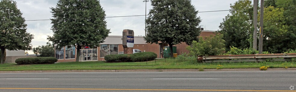 469 Kingston Rd, Pickering, ON à vendre - Photo du bâtiment - Image 1 de 1
