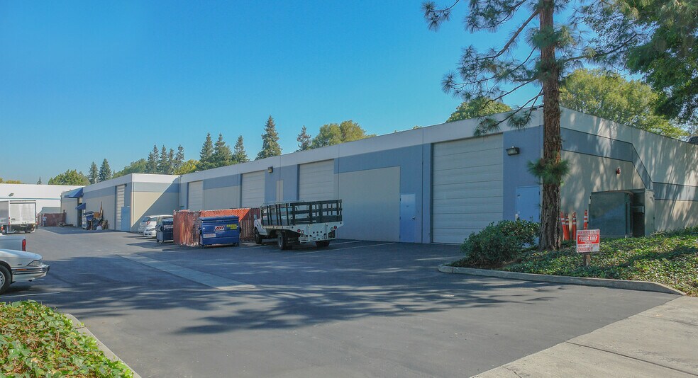 111-151 E Brokaw Rd, San Jose, CA à louer - Photo du bâtiment - Image 3 de 5