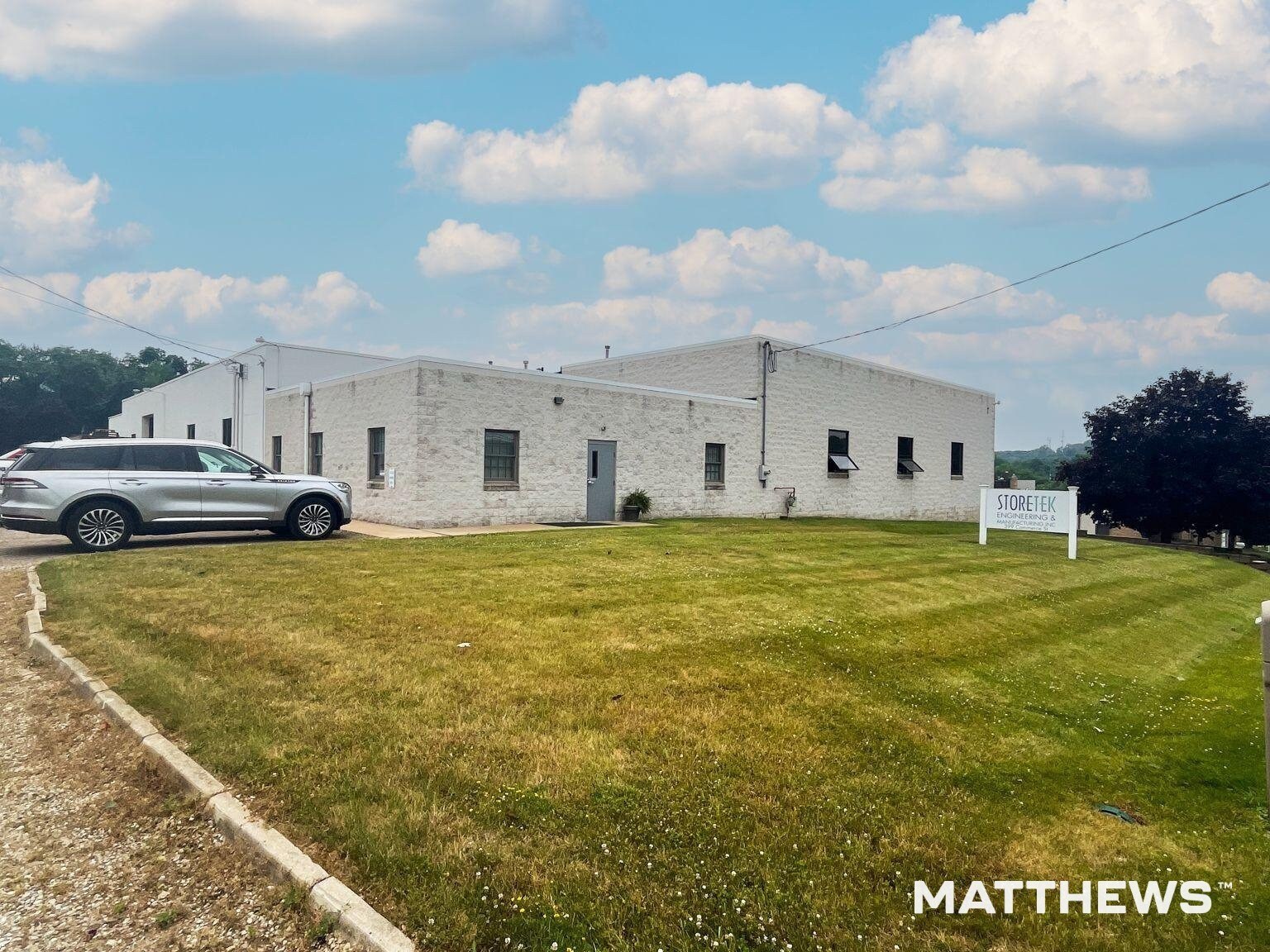 399 Commerce St, Tallmadge, OH à vendre Photo du bâtiment- Image 1 de 4