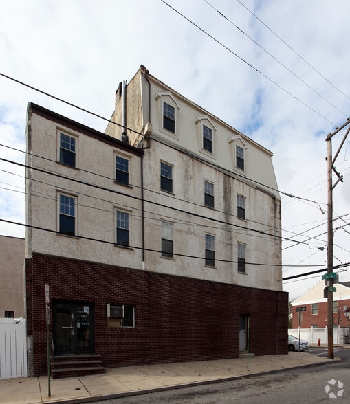 1300-1302 S 4th St, Philadelphia, PA for sale - Building Photo - Image 3 of 3