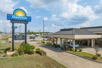 Plus de détails pour 2701 Highway 82 E, Greenville, MS - Services hôteliers à vendre