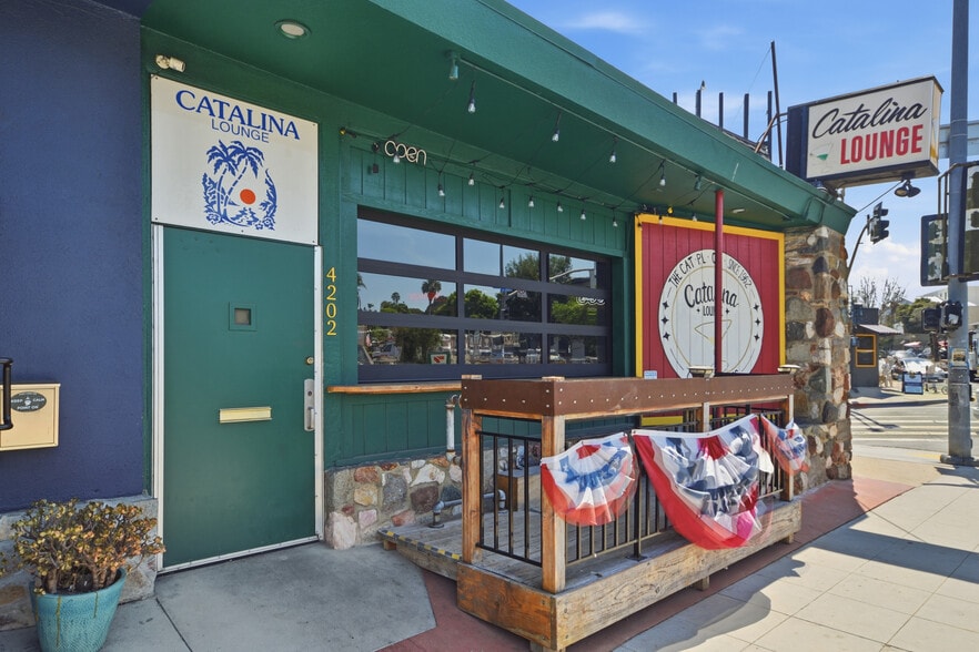 2216 Catalina Blvd, San Diego, CA for sale - Building Photo - Image 3 of 7
