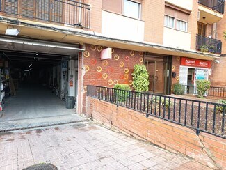 Plus de détails pour Multi-résidentiel à vendre