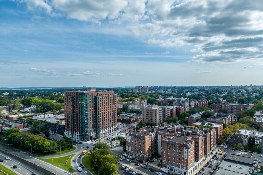 42 Broad St W, Mount Vernon, NY for lease - Aerial - Image 3 of 5