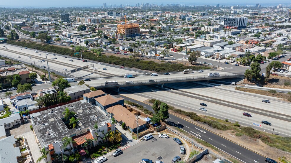 3245-57 Bramson Pl, San Diego, CA à vendre - Aérien - Image 3 de 15