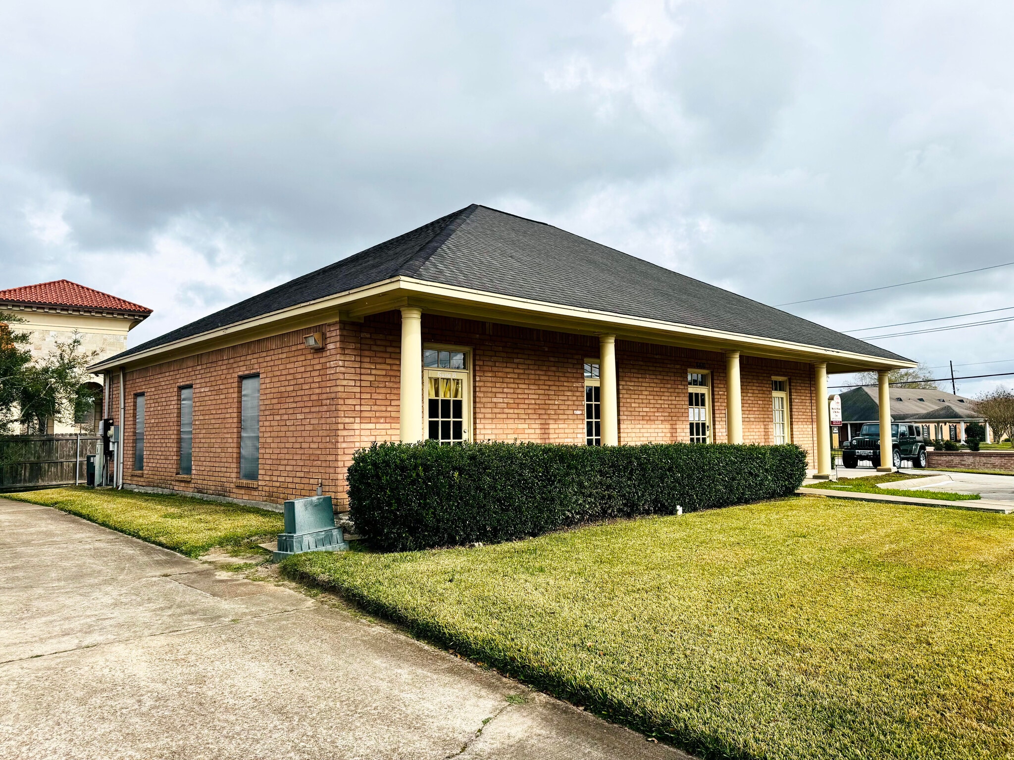 6410 Wellington Pl, Beaumont, TX for lease Building Photo- Image 1 of 4