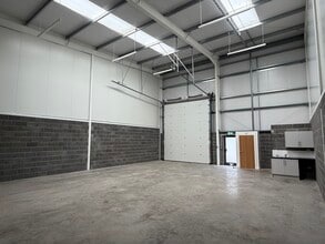 19 Cherry Farm Close, Malton for lease Interior Photo- Image 1 of 3