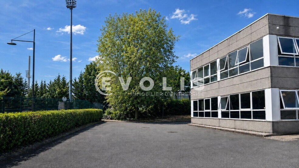 19 Rue Auguste Perret, Villejuif à louer - Photo du bâtiment - Image 2 de 14