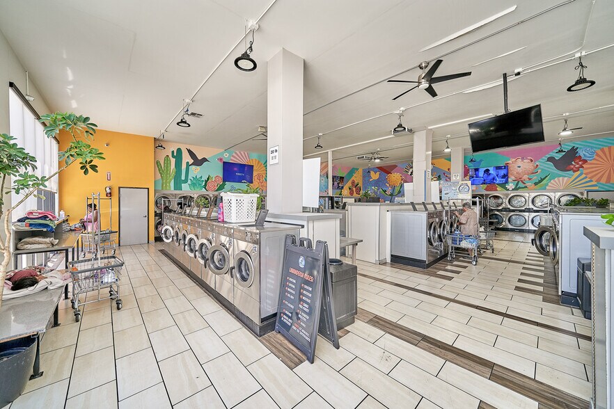 3046 E Florence Ave, Huntington Park, CA à vendre - Photo du bâtiment - Image 3 de 26