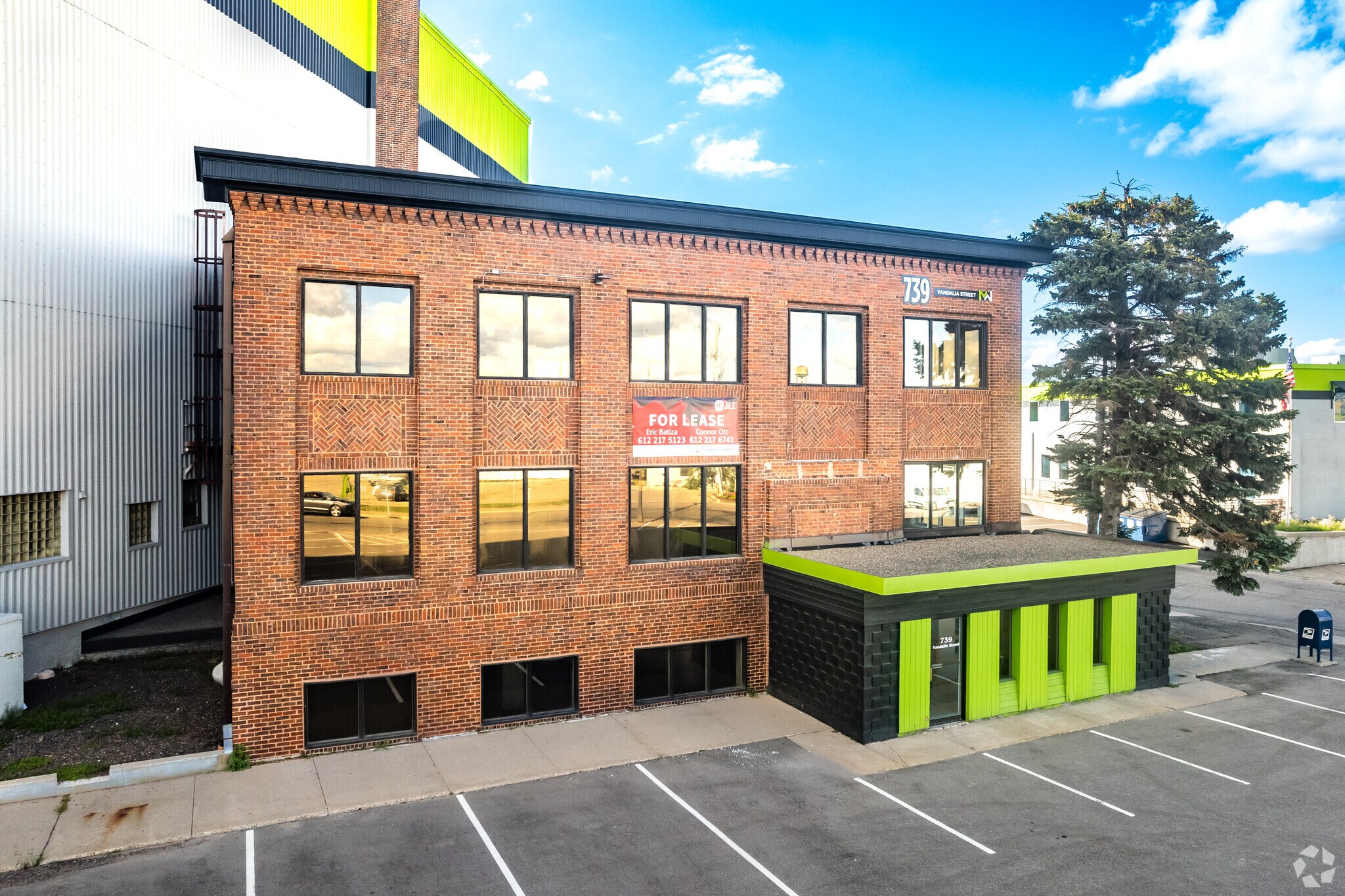 739 Vandalia St, Saint Paul, MN à louer Photo principale- Image 1 de 8
