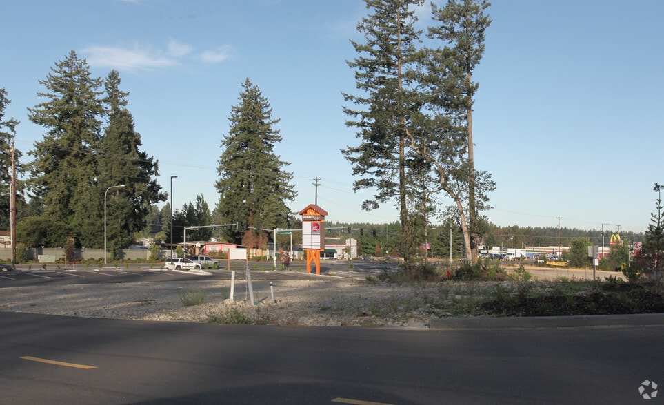 20401 Mountain Hwy E, Spanaway, WA à vendre - Photo du bâtiment - Image 3 de 6