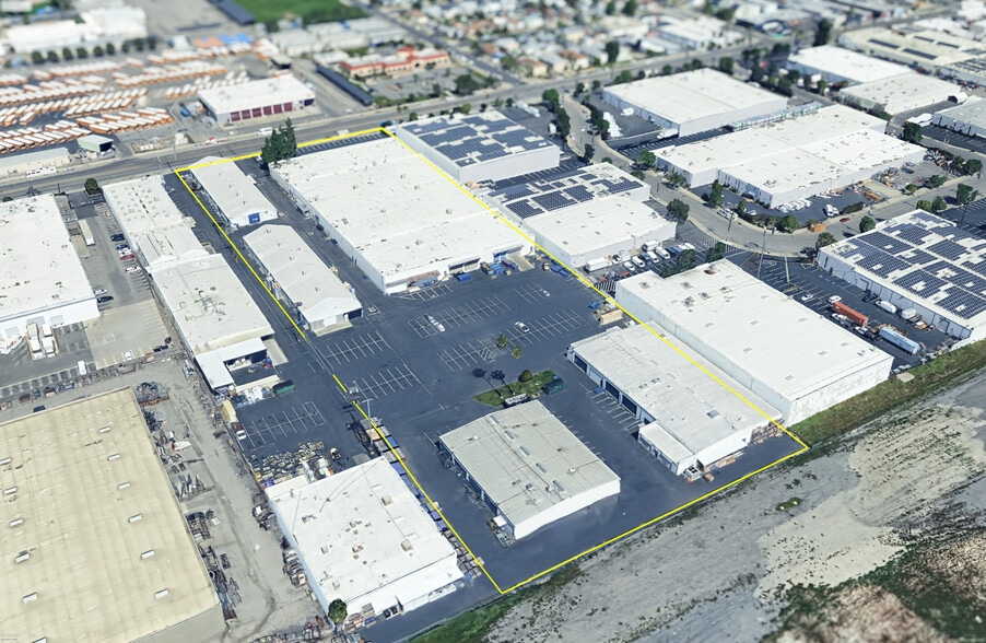 11240 Sherman Way, Sun Valley, CA for lease - Building Photo - Image 3 of 10