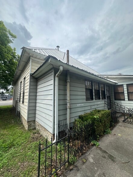 5381 1st Ave N, Birmingham, AL à vendre - Photo du bâtiment - Image 2 de 10