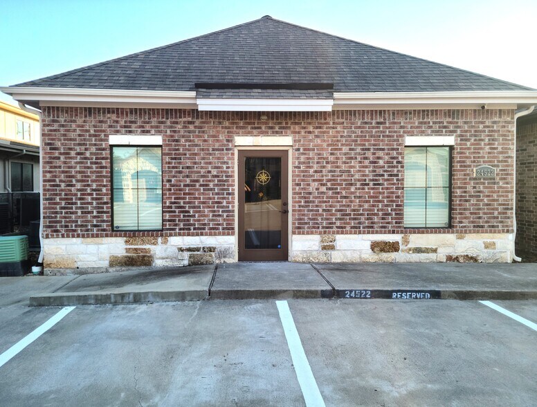 24522 Kingsland Blvd, Katy, TX à louer - Photo du bâtiment - Image 1 de 6