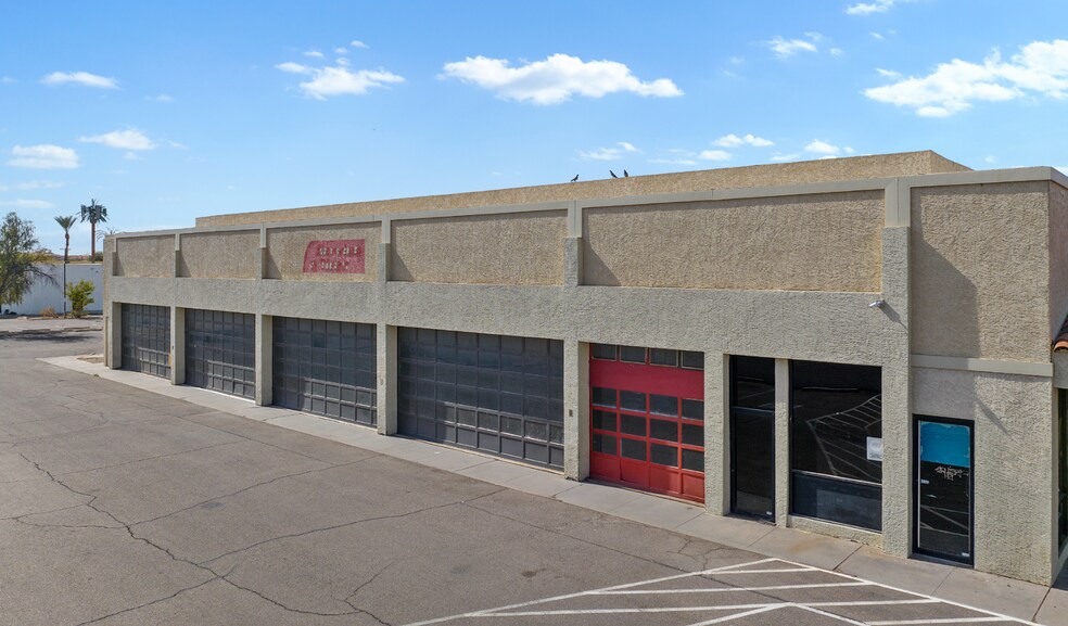 1747 E Apache Blvd, Tempe, AZ à louer - Photo du bâtiment - Image 3 de 6