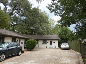 2222 Western Trails Blvd, Austin, TX à louer Photo intérieure- Image 1 de 26