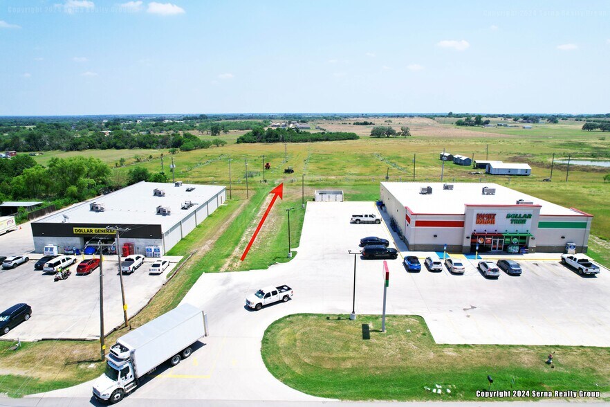 850 W Main St, Yorktown, TX à vendre - Photo du bâtiment - Image 2 de 14