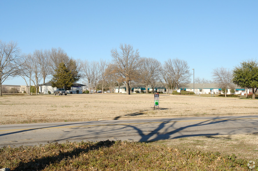 2500 N Cornerstone Rd, Sherman, TX for sale - Primary Photo - Image 1 of 1