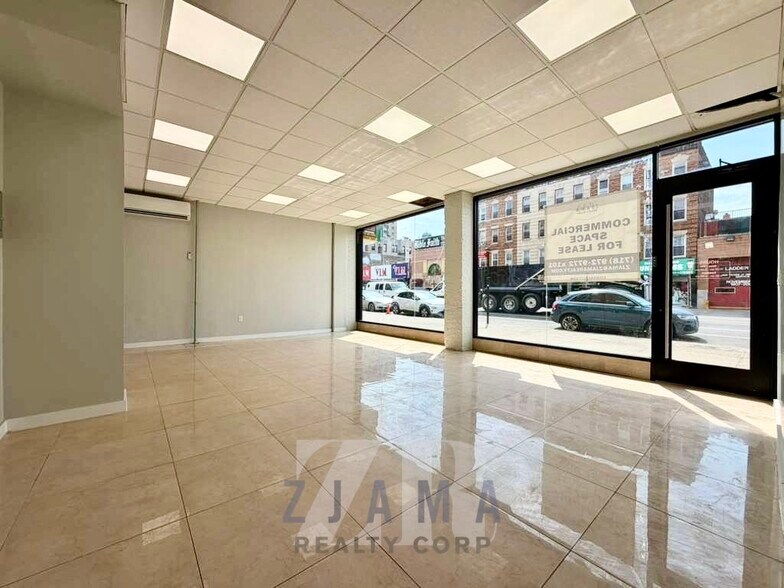 1351 Saint Johns Pl, Brooklyn, NY à louer - Photo du bâtiment - Image 2 de 4