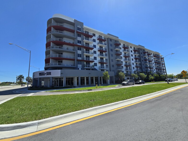 27201 S Dixie Hwy, Homestead, FL à louer - Photo du bâtiment - Image 3 de 20
