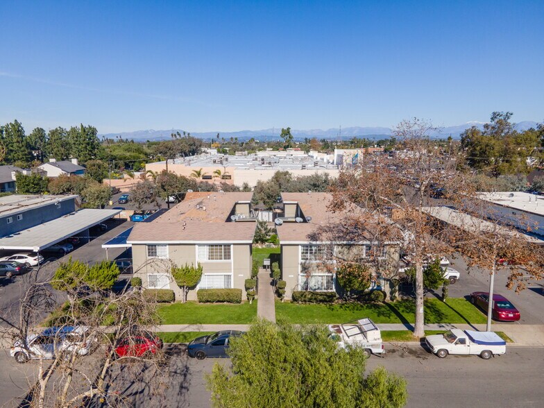 10851-10861 Palma Vista Ave, Garden Grove, CA à vendre - Photo du bâtiment - Image 1 de 14
