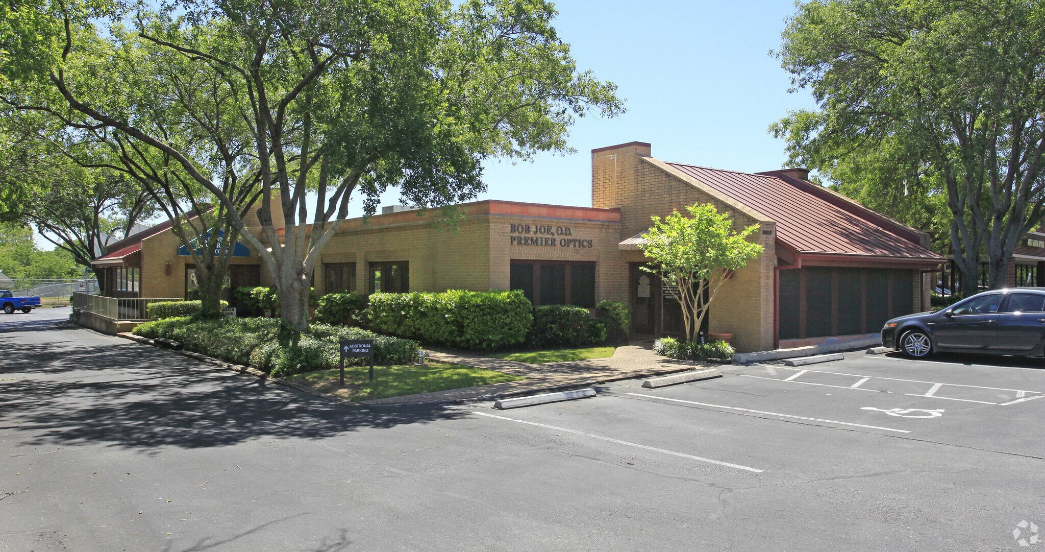 8105 Shoal Creek Blvd, Austin, TX for lease Primary Photo- Image 1 of 4