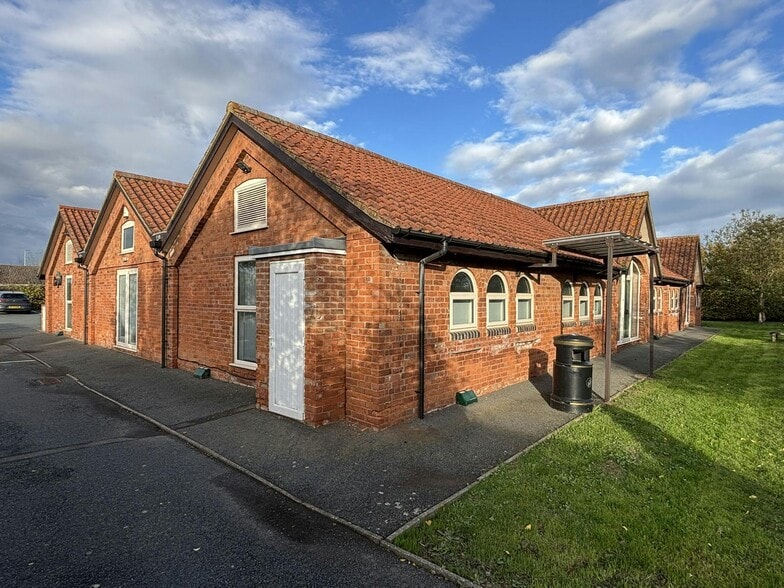 Bath Rd, Worcester for lease - Building Photo - Image 2 of 11