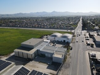 Plus de détails pour 320 Hillcrest Rd, Hollister, CA - Industriel à louer