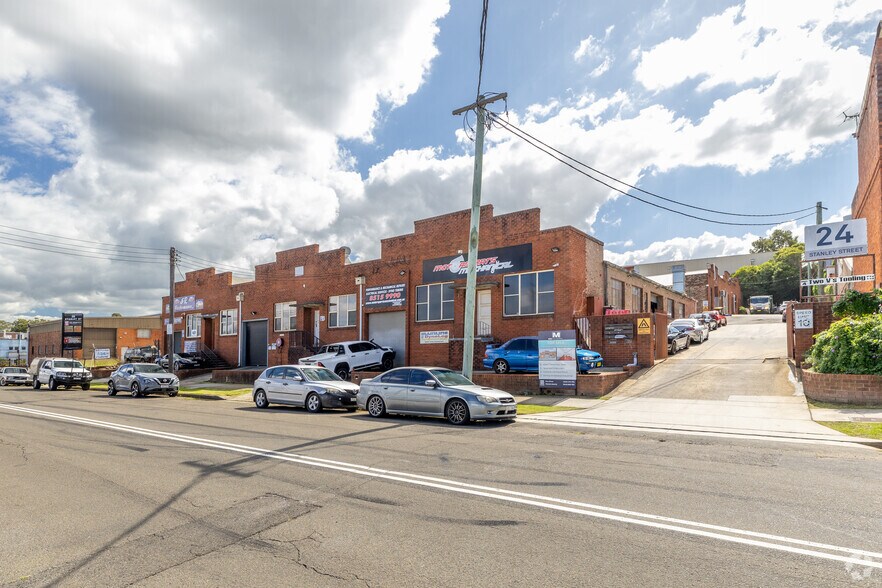 24 Stanley St, Peakhurst for sale - Building Photo - Image 3 of 4