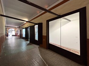 Commerce de détail dans Igualada, Barcelona à louer Plan d’étage- Image 1 de 5