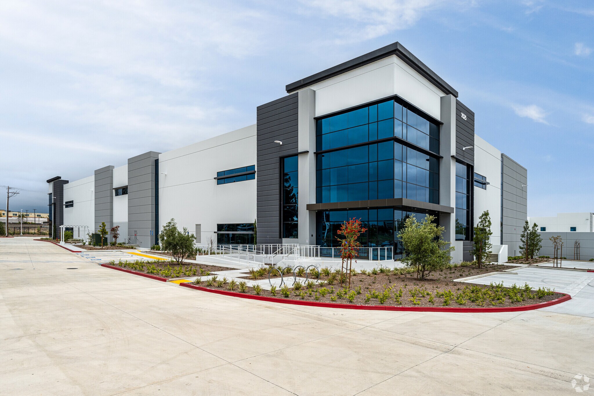 3525 E Airport Dr, Ontario, CA for lease Building Photo- Image 1 of 7