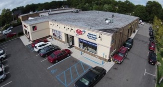 Plus de détails pour 791-795 Middle Country Rd, Saint James, NY - Commerce de détail à louer