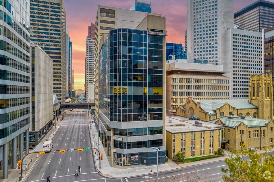 441 5th Ave SW, Calgary, AB for sale - Building Photo - Image 1 of 1