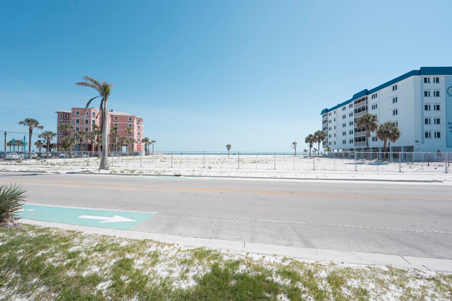 800 Estero Blvd, Fort Myers Beach, FL à vendre - Photo du bâtiment - Image 2 de 39